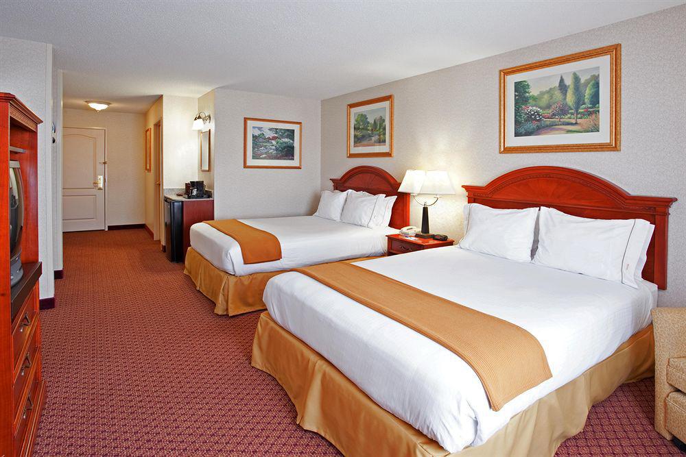 Holiday Inn Express & Suites - Sharon-Hermitage, An Ihg Hotel West Middlesex Pokoj fotografie