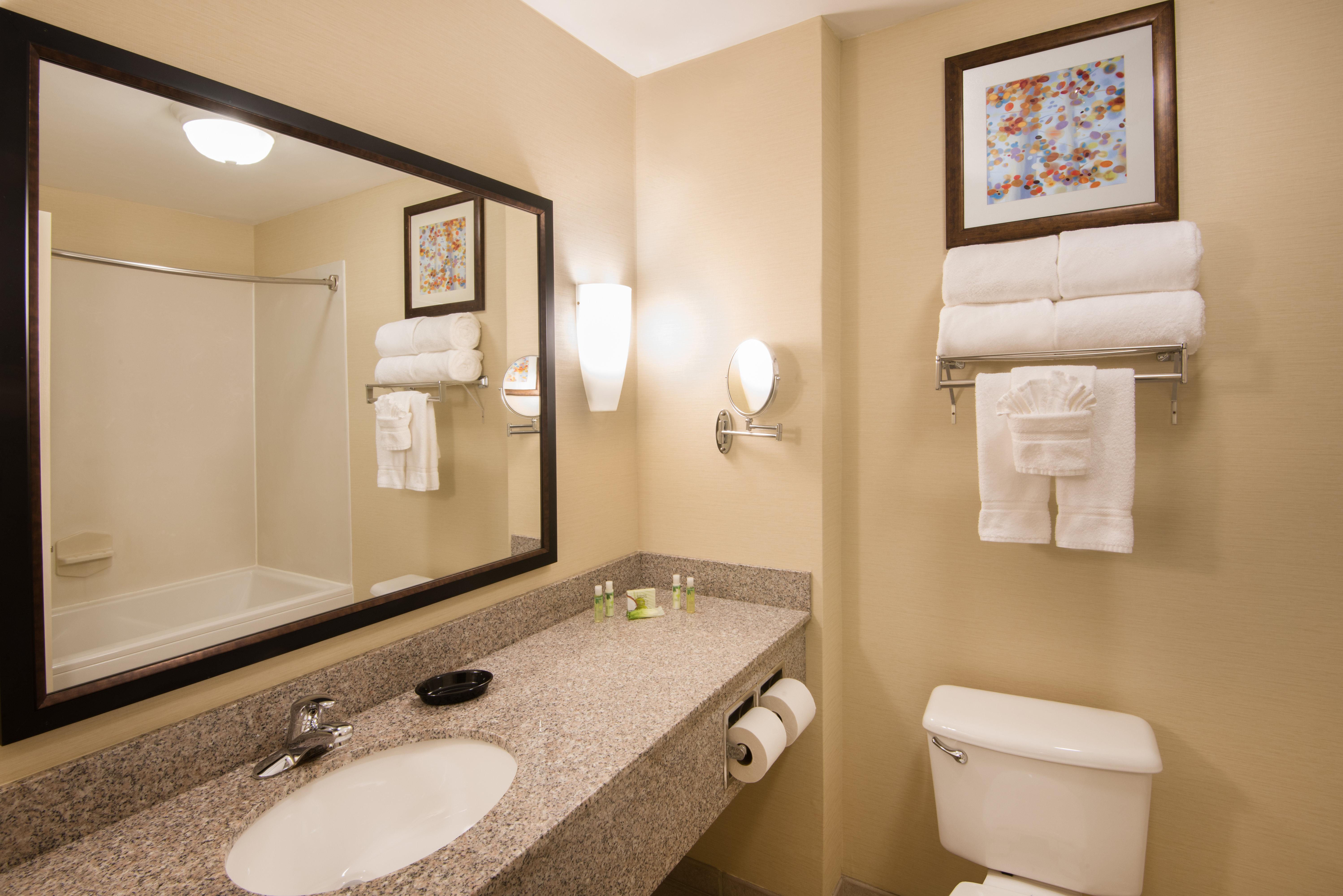 Holiday Inn Express & Suites - Sharon-Hermitage By Ihg West Middlesex Exteriér fotografie