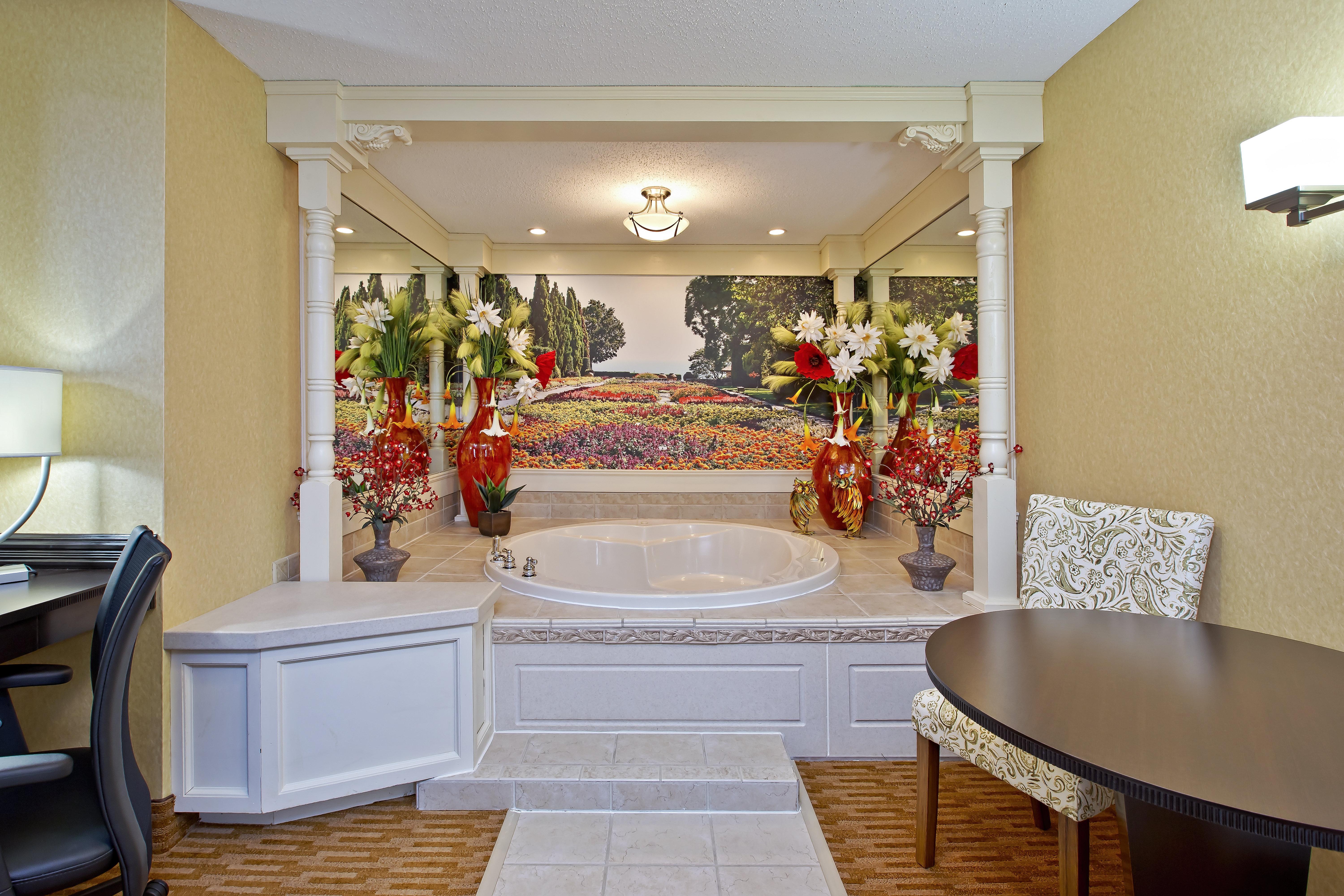 Holiday Inn Express & Suites - Sharon-Hermitage By Ihg West Middlesex Exteriér fotografie